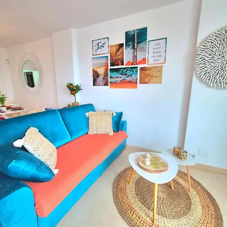 Sunrise Sea Beachfront Apartamento
