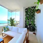Sunrise Sea Beachfront アパート *