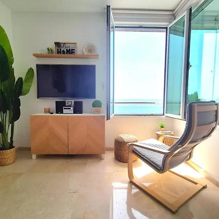 Appartamento Sunrise Sea Beachfront