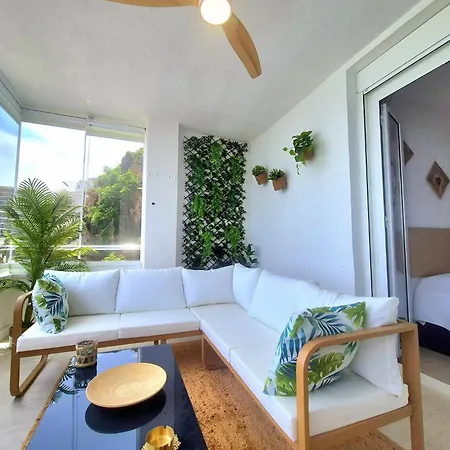 Apartamento Sunrise Sea Beachfront