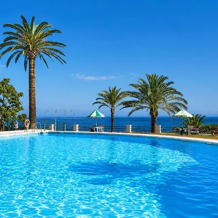 Sunrise Sea Beachfront Apartamento