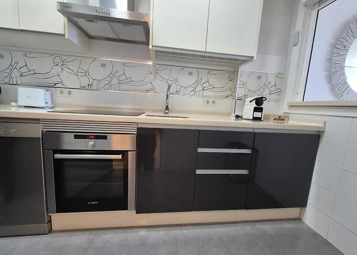 Sunrise Sea Beachfront Торремолинос