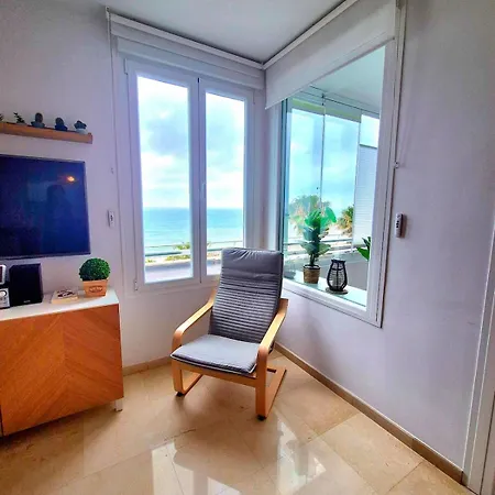 Lejlighed Sunrise Sea Beachfront *